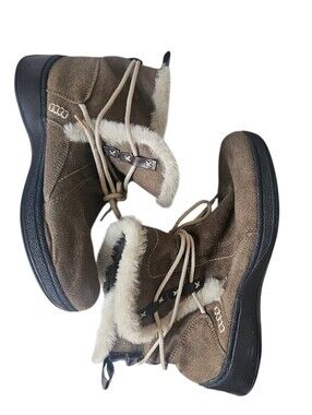 Cloudwalkers Paula Pull-On Booties Women 8W